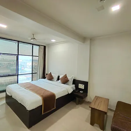 Hotel Palm Residency-3