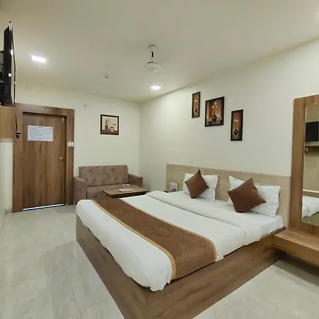 Hotel Palm Residency-2